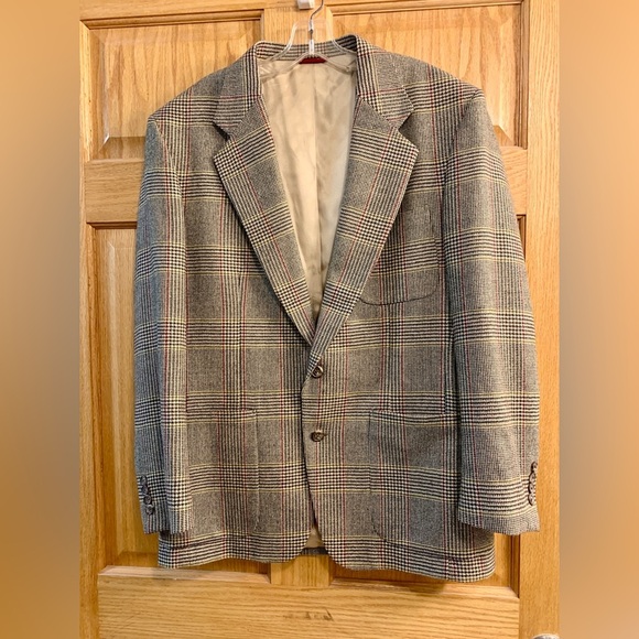Jos A Bank Sport Coat Men 40R WindowPane Plaid 100% Wool Business Jacket Blazer - Picture 1 of 7